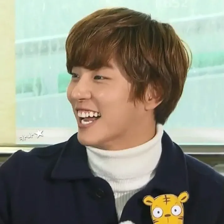 Behind-the-scenes cut of Yoon Shiyoon