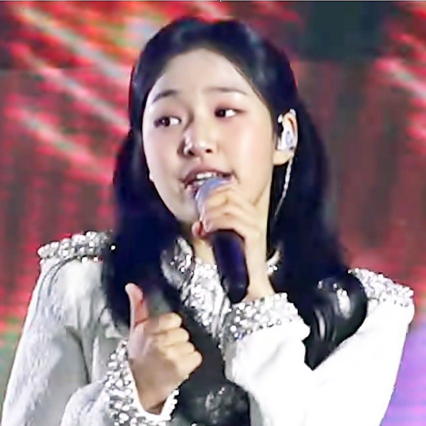 A moment captured by a fan of Kim Taeyeon