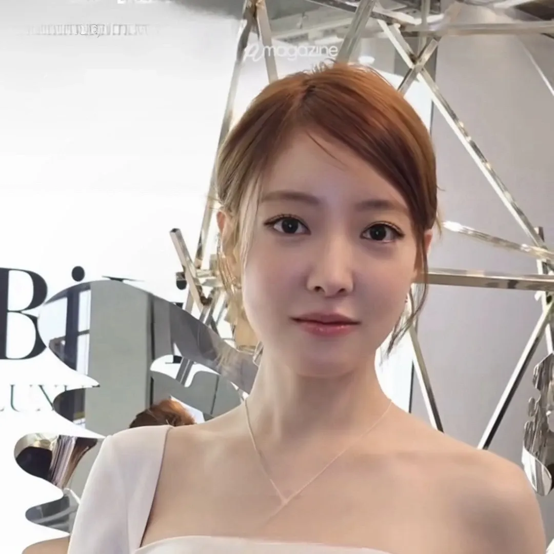 Recent activity shot of Lee Seyoung