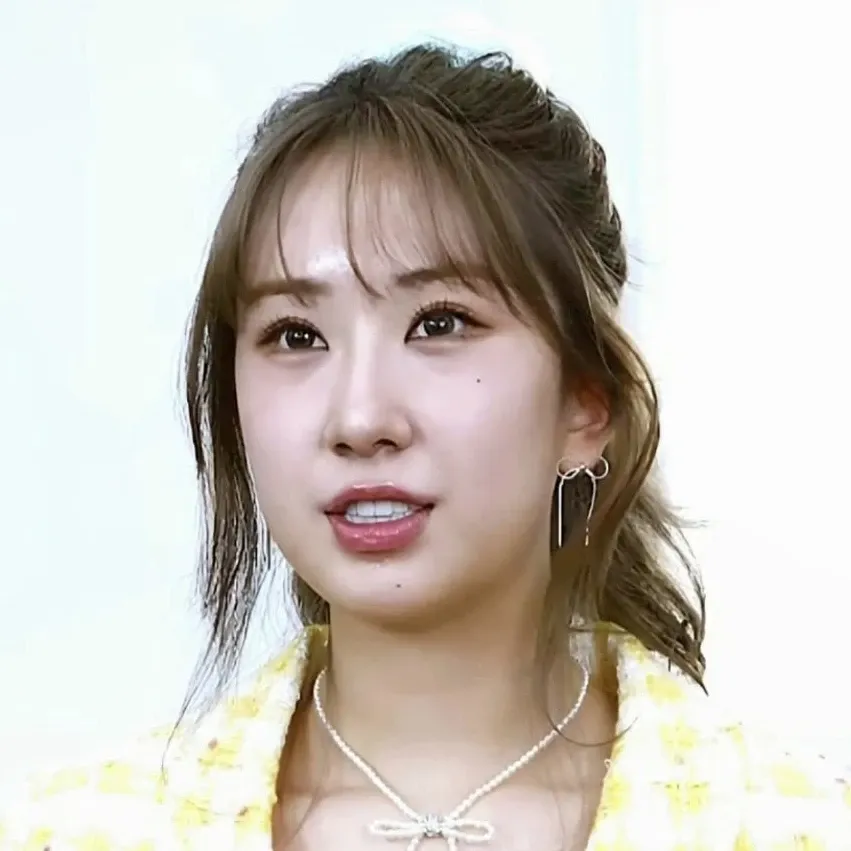 Foto kegiatan terbaru dari Jeon Yujin