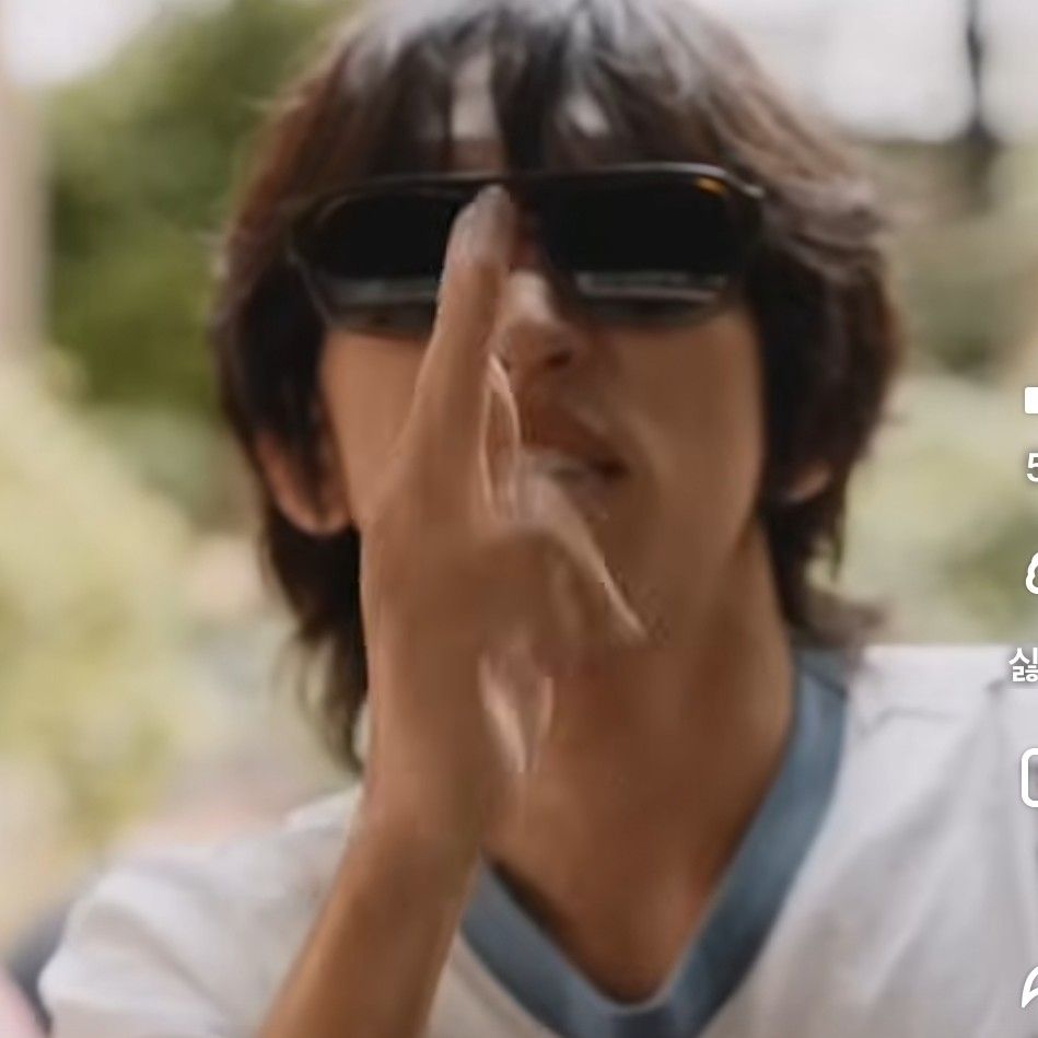 李承允的最新照片