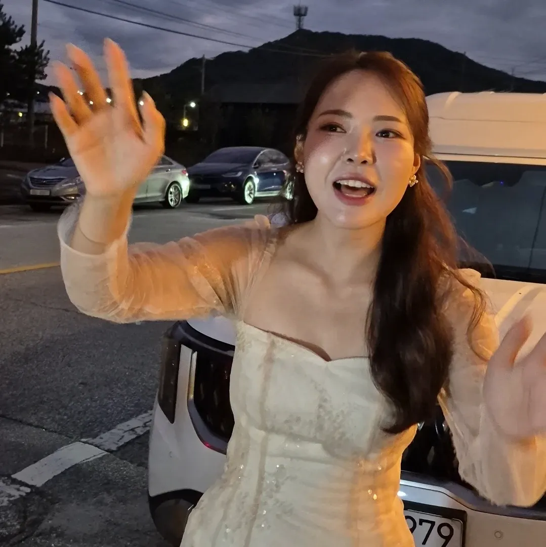 Latest photo of Miss Kim