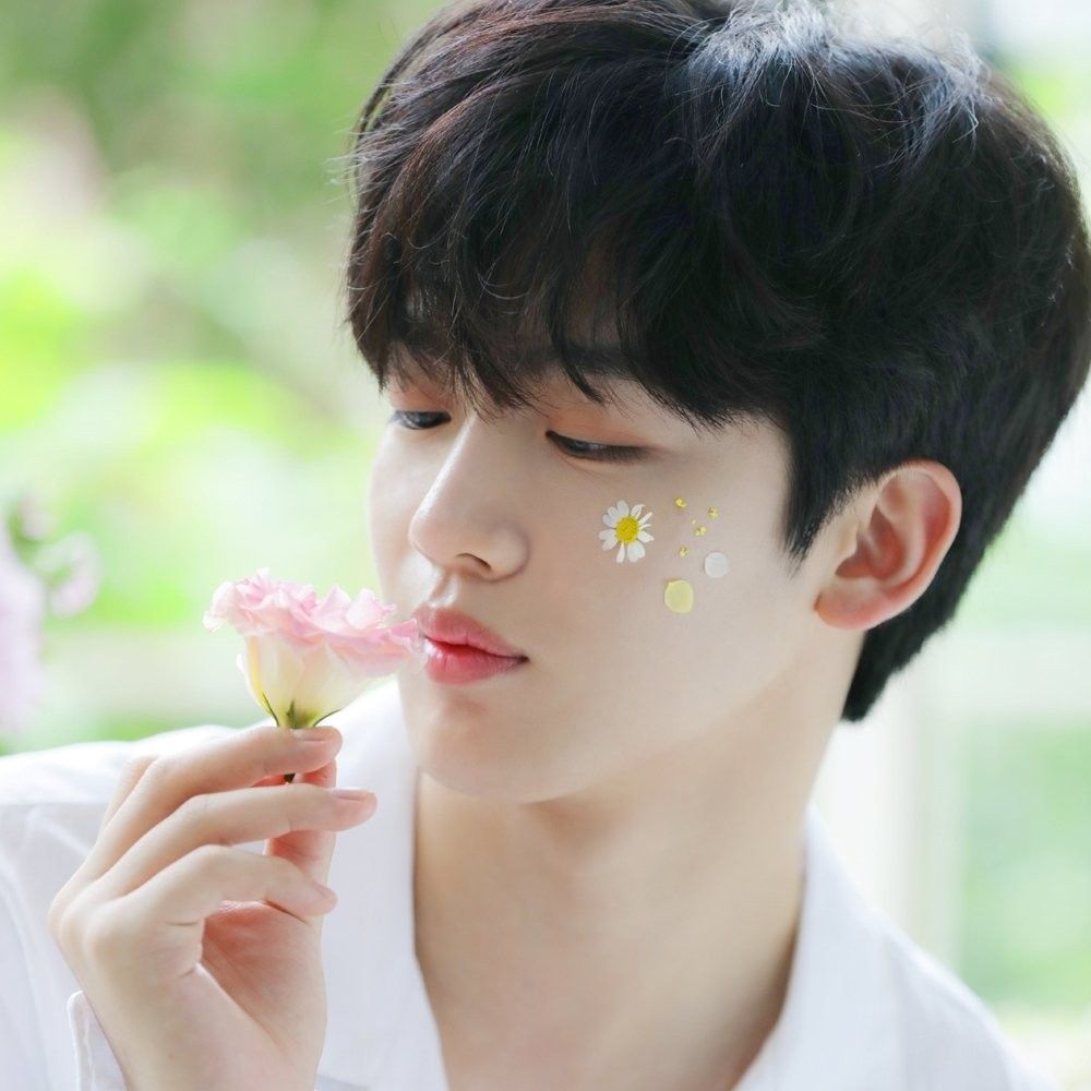 Latest photo of Kim Yohan