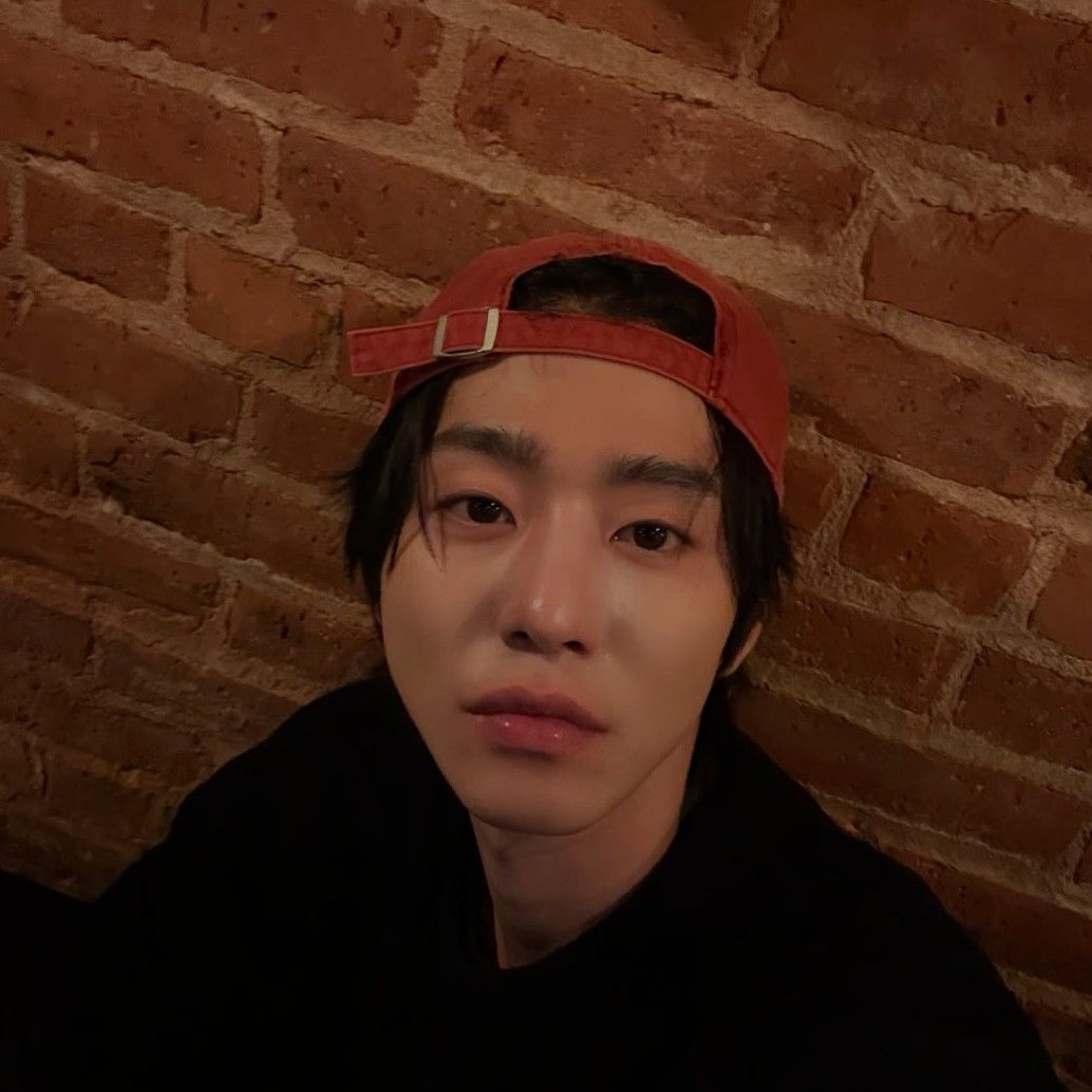 粉丝拍下的安孝燮瞬间