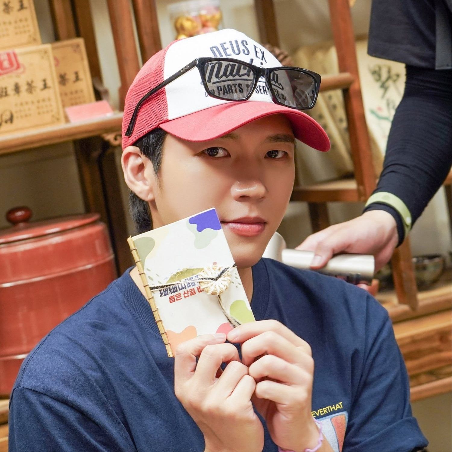 A moment captured by a fan of Nam Woohyun