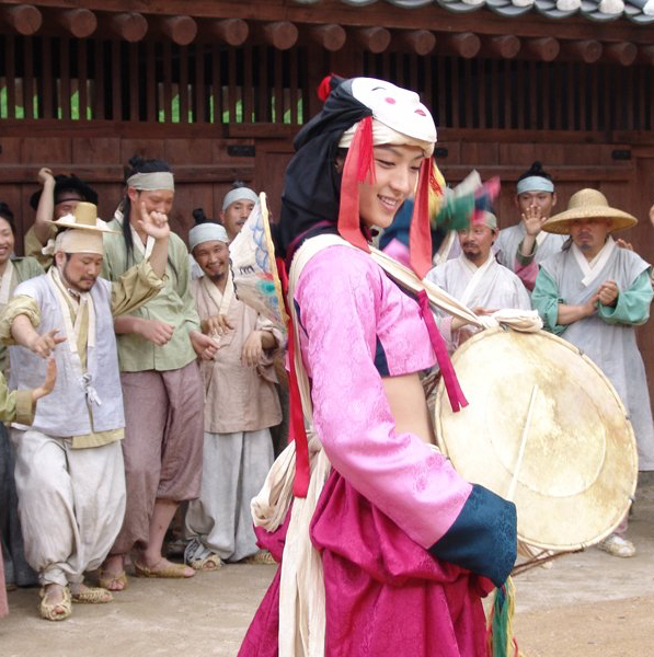 Recent activity shot of Lee Joongi