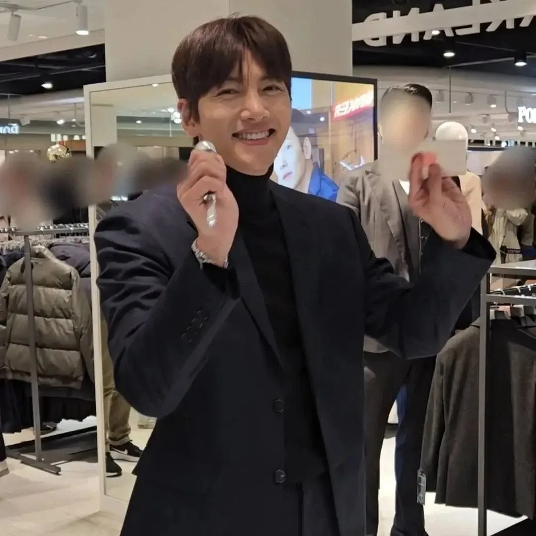 Latest photo of Ji Changwook