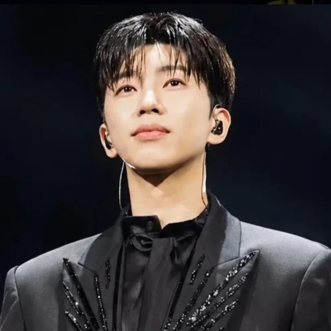 Momen yang diabadikan oleh penggemar Lim Youngwoong