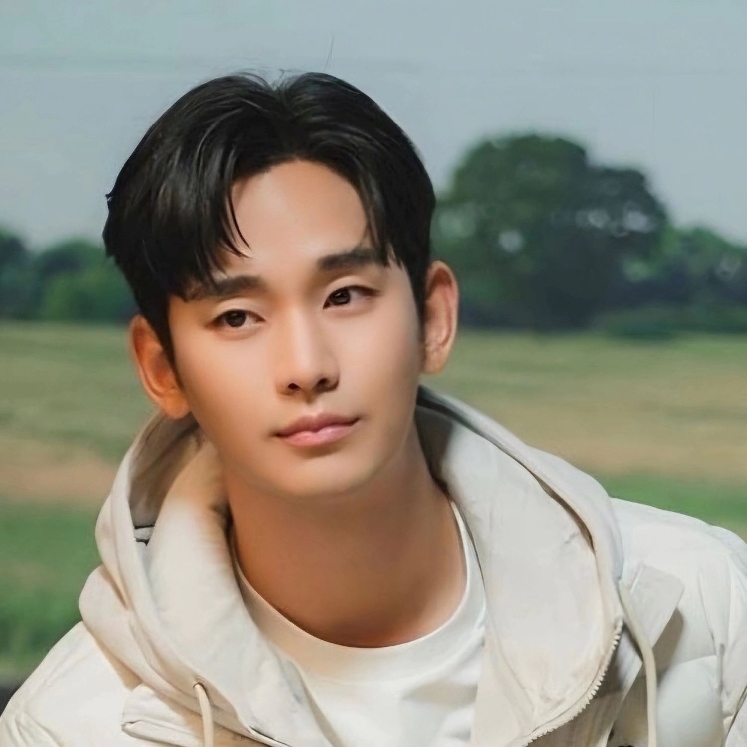 Behind-the-scenes cut of Kim Soohyun