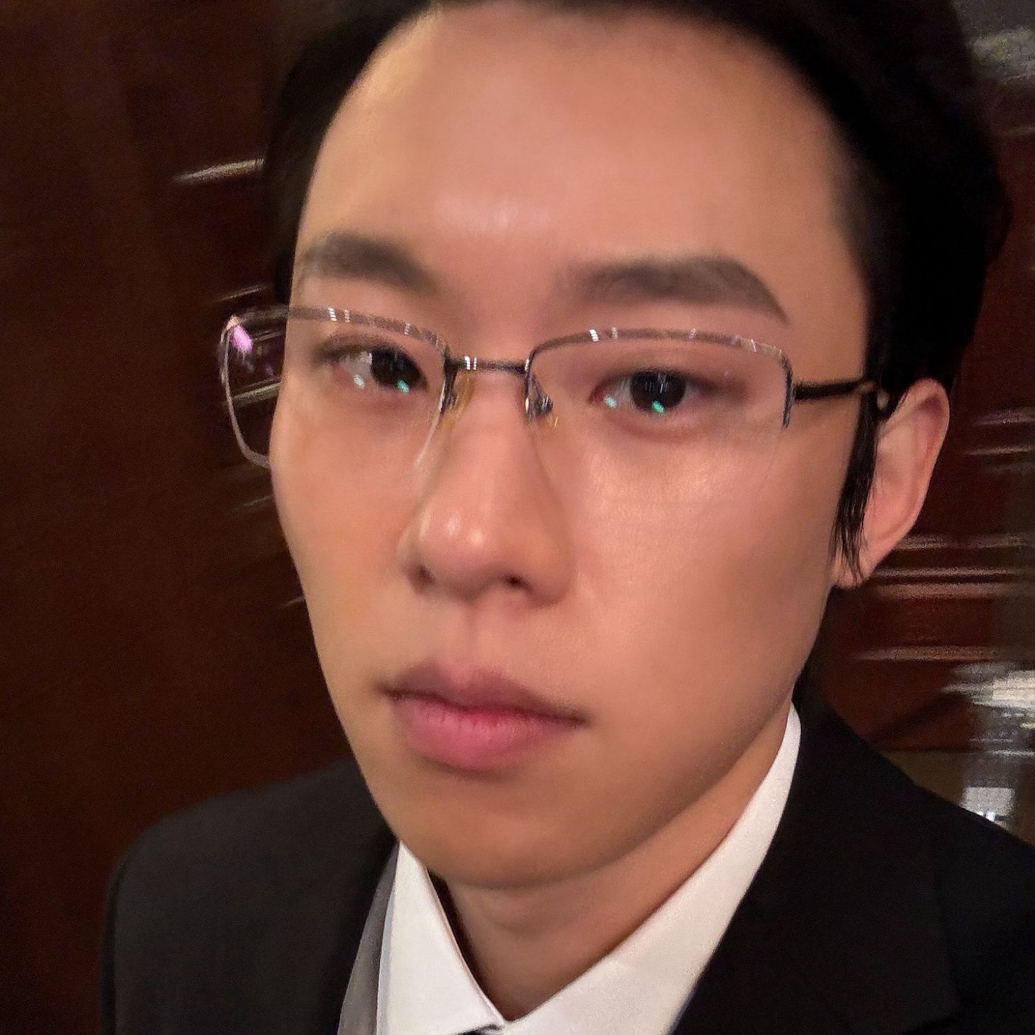 Behind-the-scenes cut of Kim Sungcheol