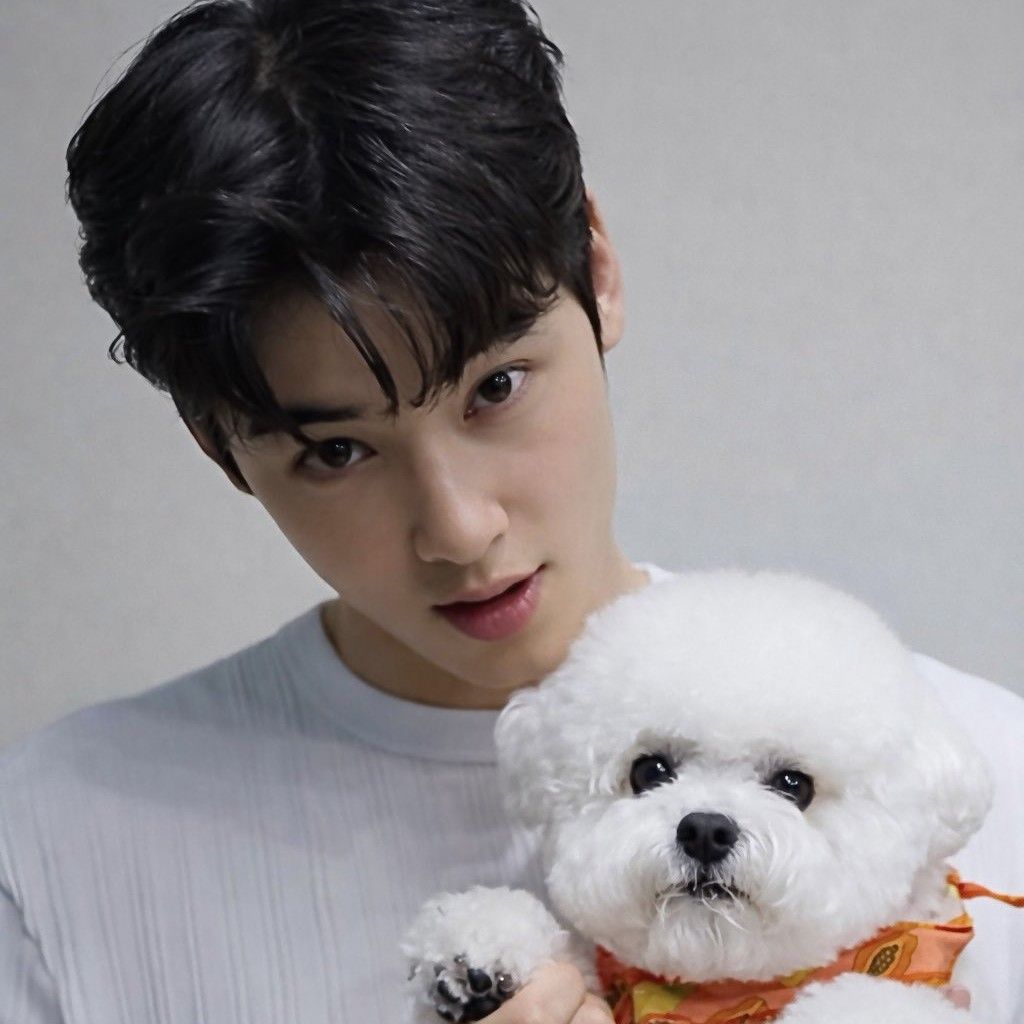 Behind-the-scenes cut of Cha Eunwoo