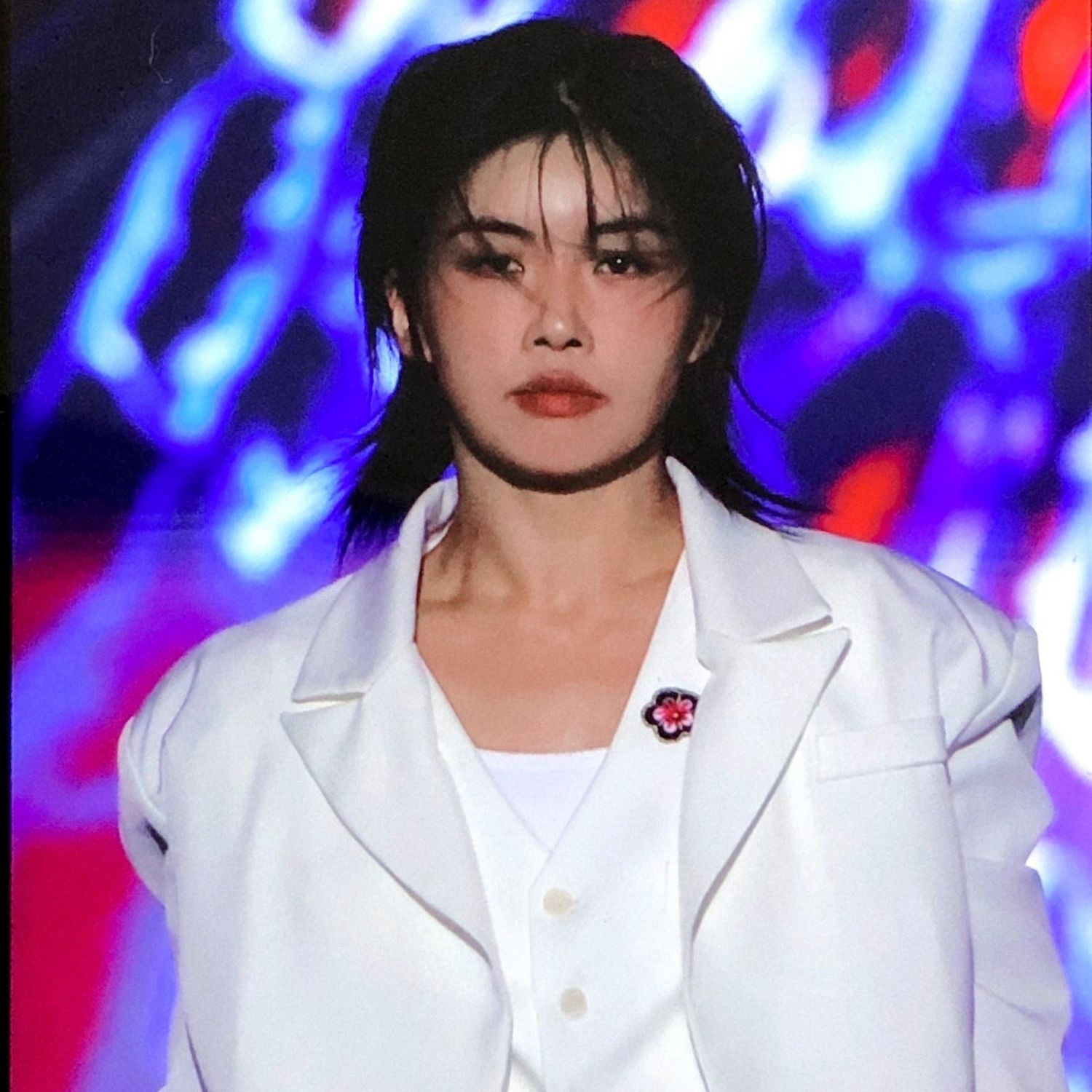 Behind-the-scenes cut of Aiki