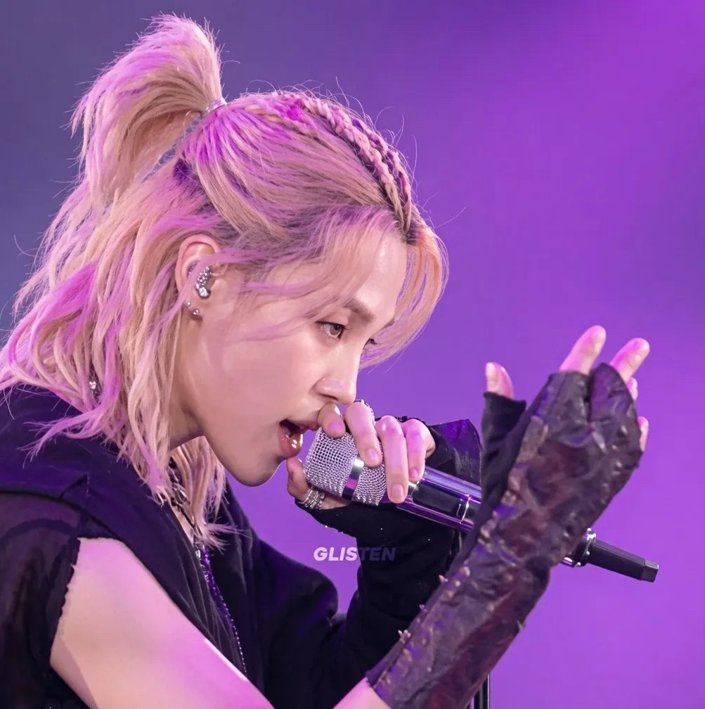 A moment captured by a fan of Ha Jimin