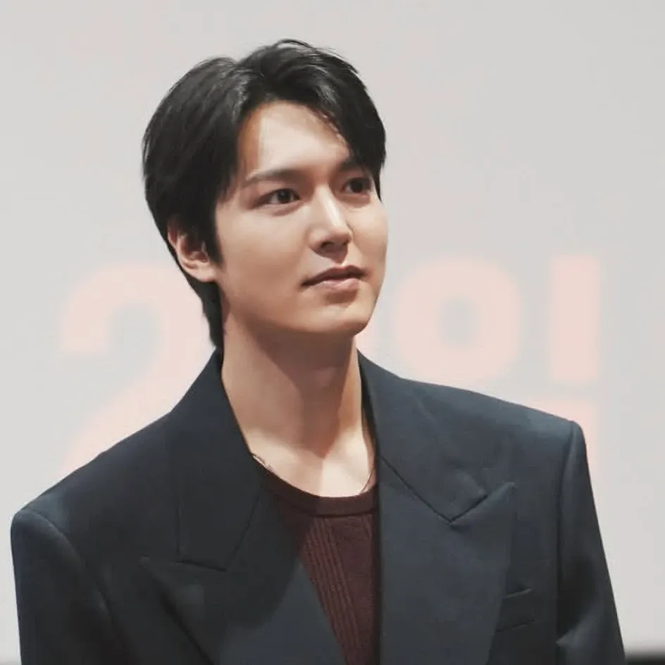 Recent activity shot of Lee Minho