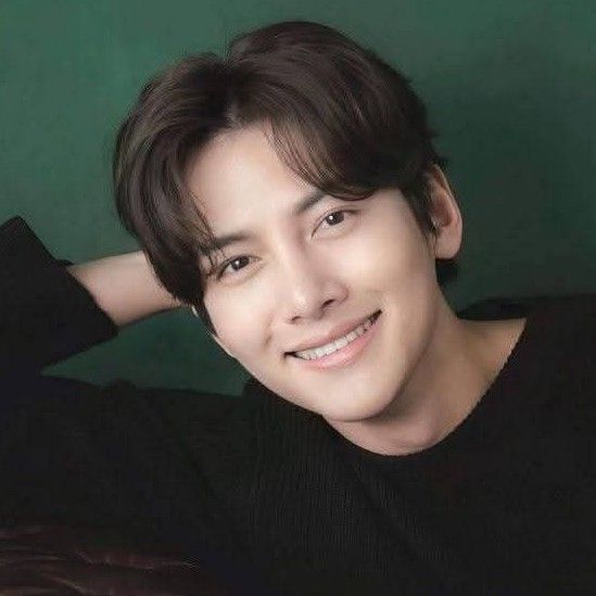 チ・チャンウクの最近の活動ショット