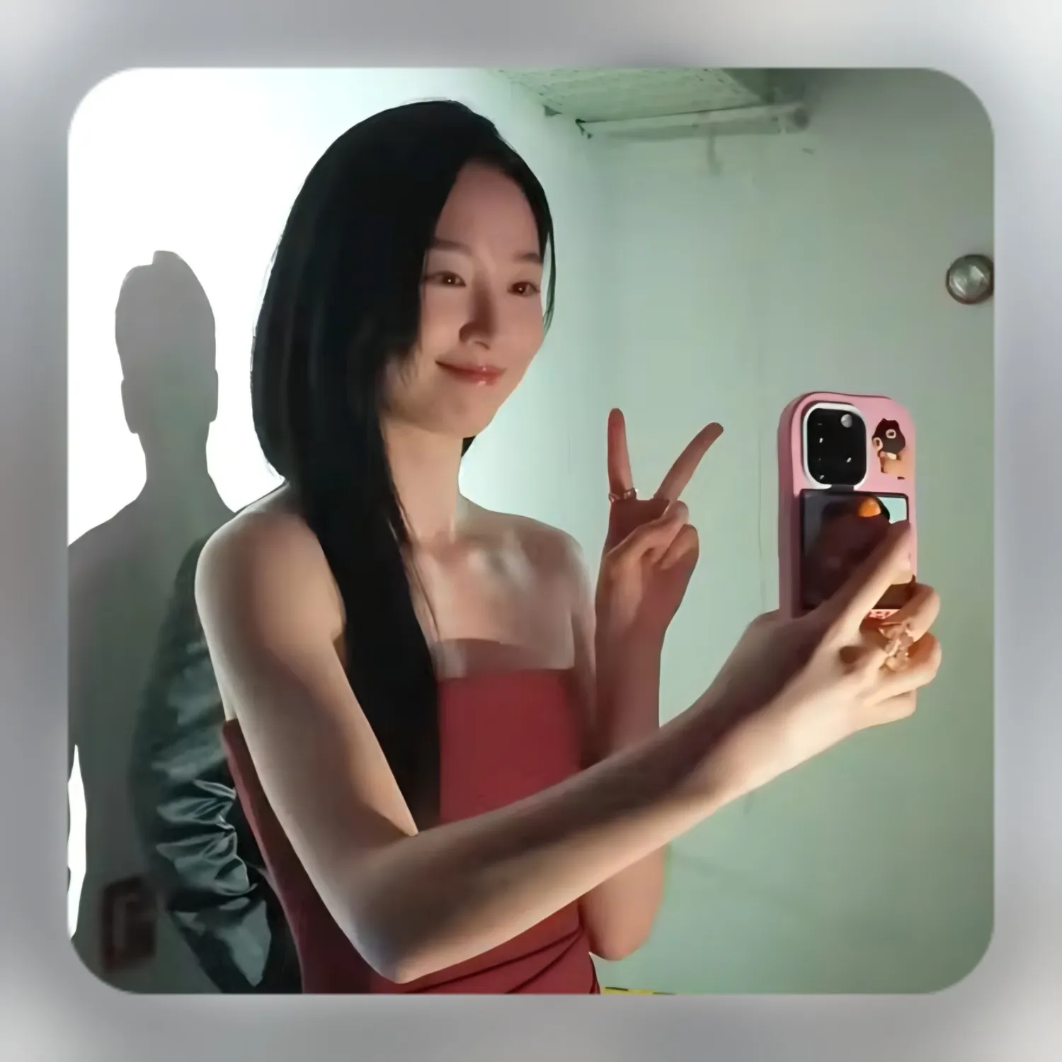 Behind-the-scenes cut of Won Jian