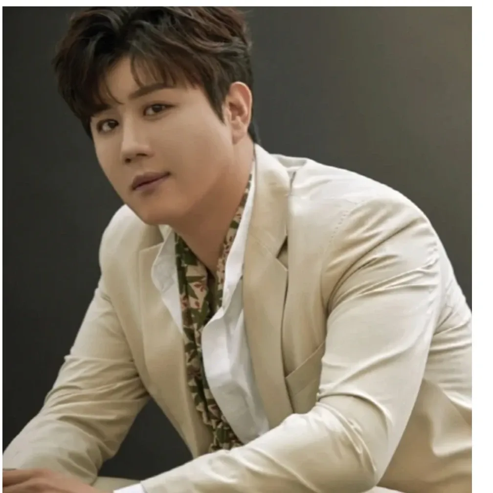 Recent activity shot of Jin Haesung