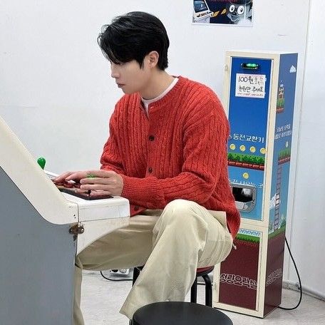 A moment captured by a fan of Son Taejin