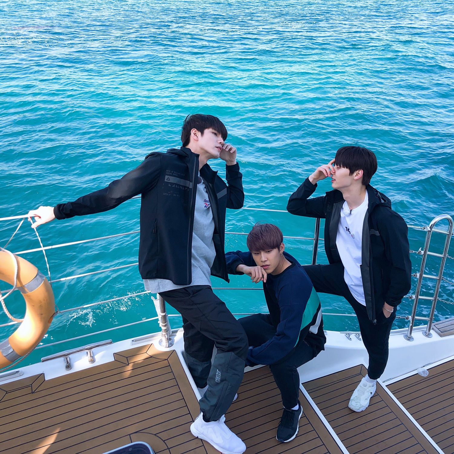 ファン・ミンヒョンの最近の活動ショット