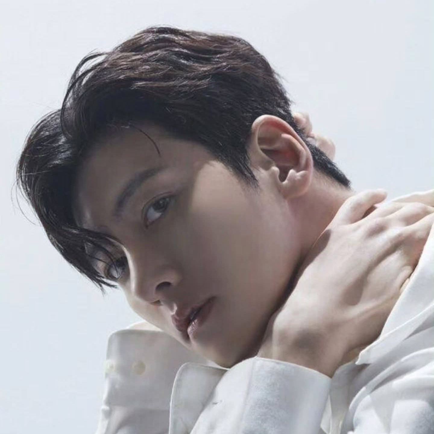 粉絲拍下的池昌旭瞬間