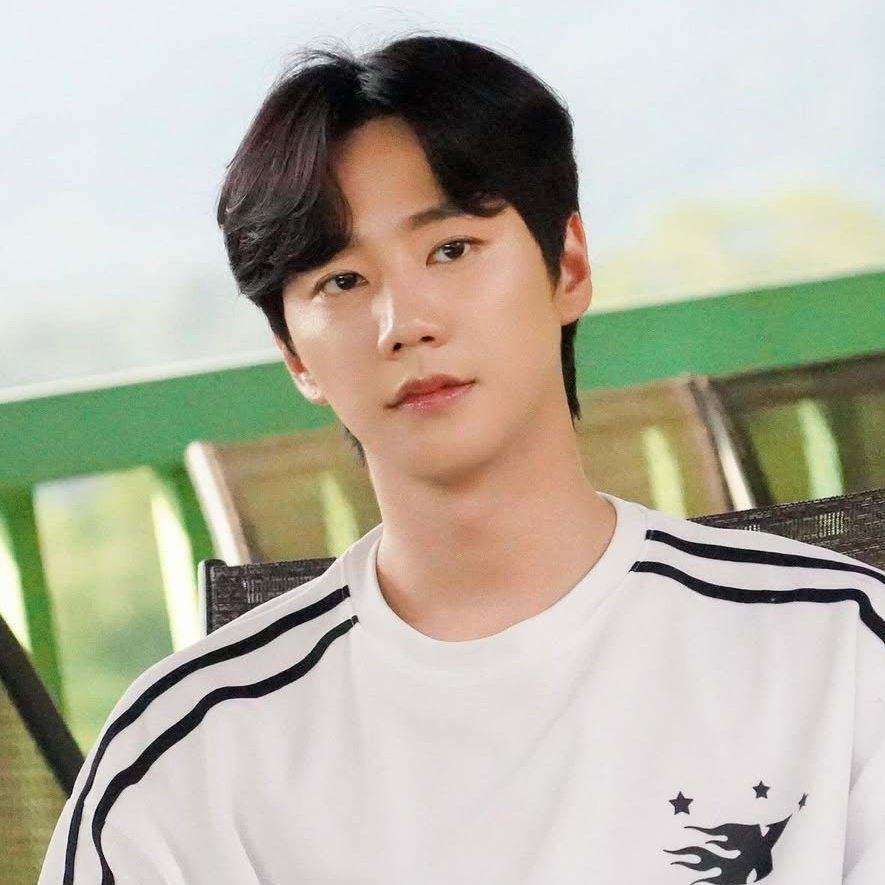 Latest photo of Lee Junyoung
