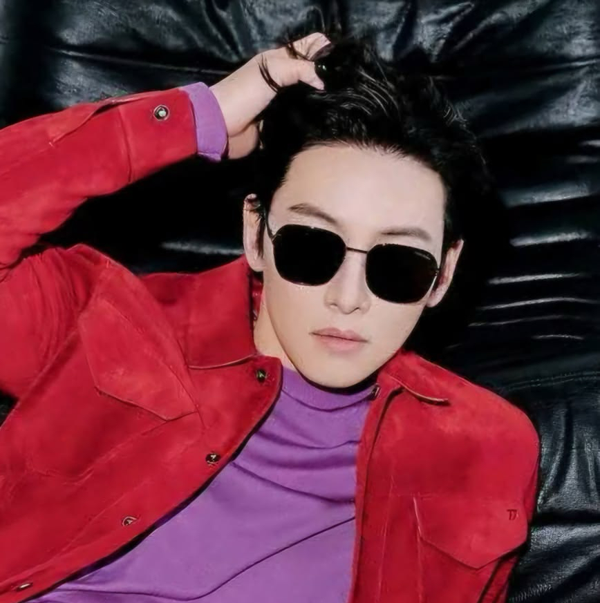 Behind-the-scenes cut of Ji Changwook