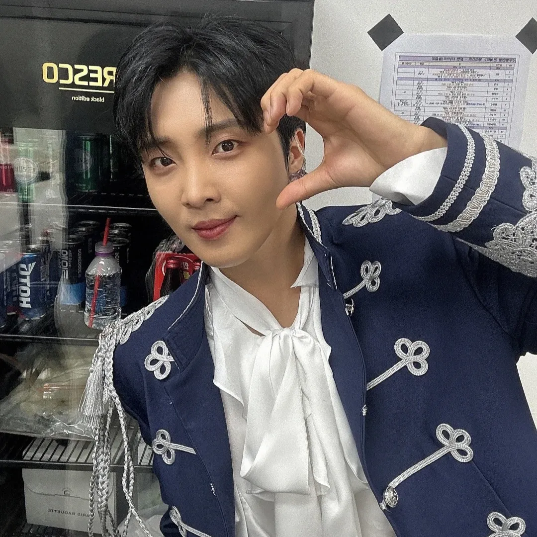 Behind-the-scenes cut of Hwang Yunsung