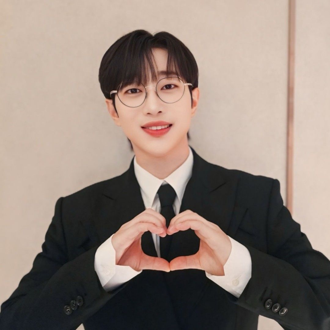 A moment captured by a fan of An Sunghoon