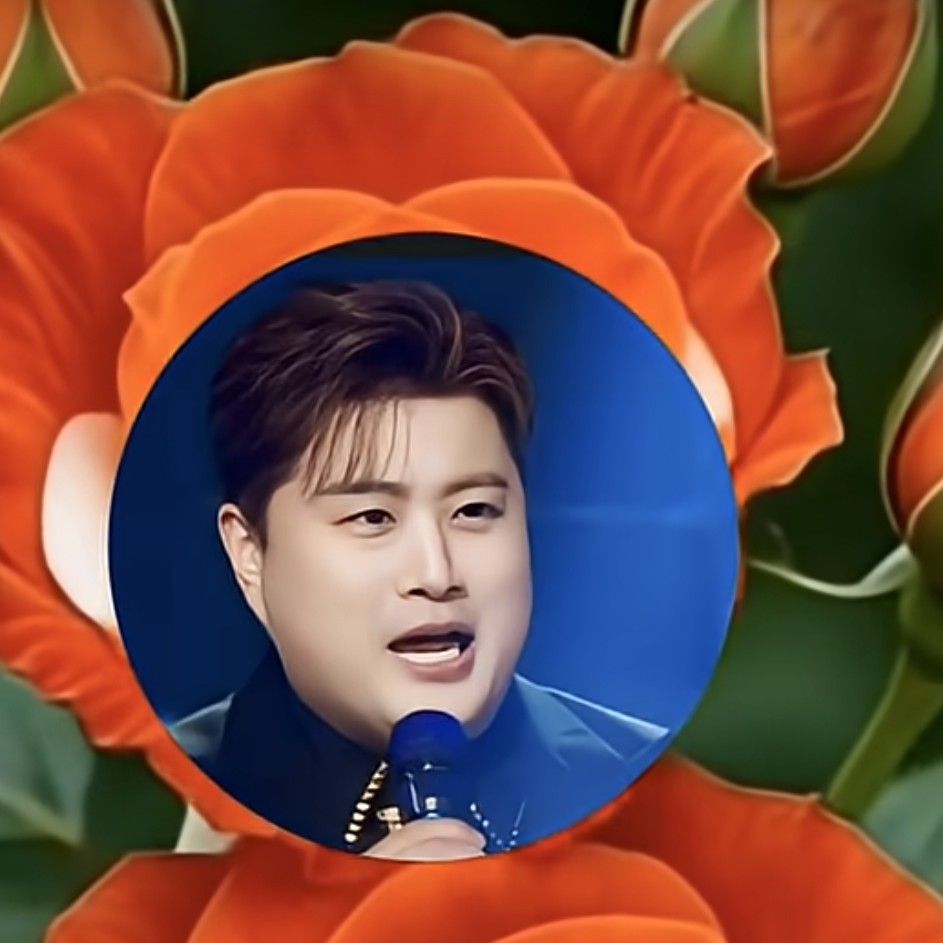 粉絲拍下的金浩中瞬間