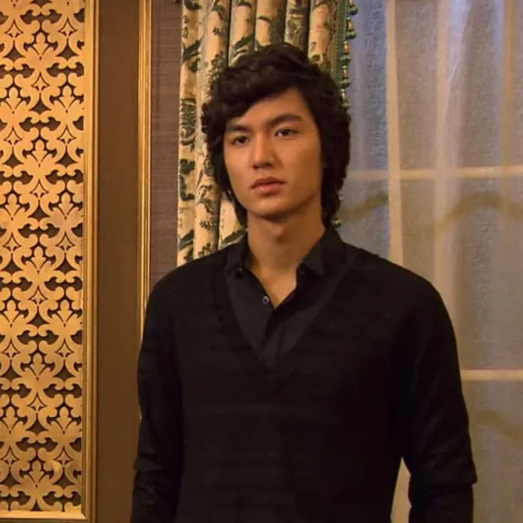 李敏镐的最新照片