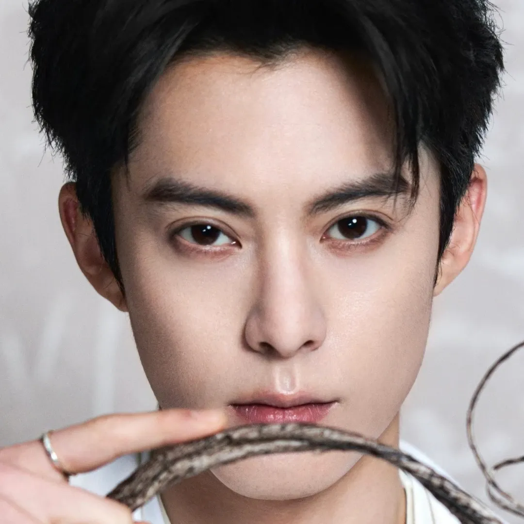 Behind-the-scenes cut of Dylan Wang
