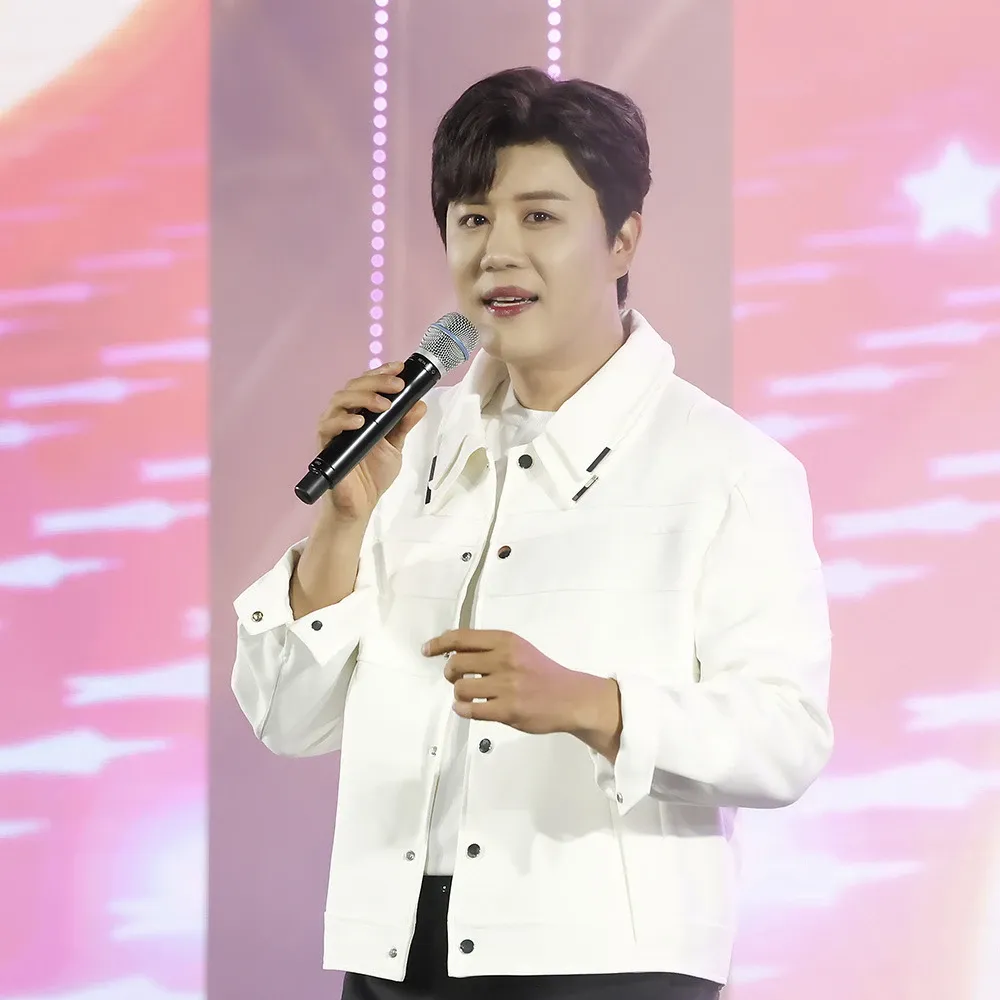 Recent activity shot of Jin Haesung