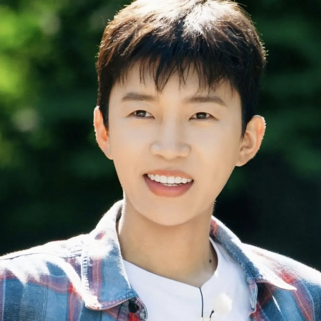 Foto terbaru dari Lim Youngwoong