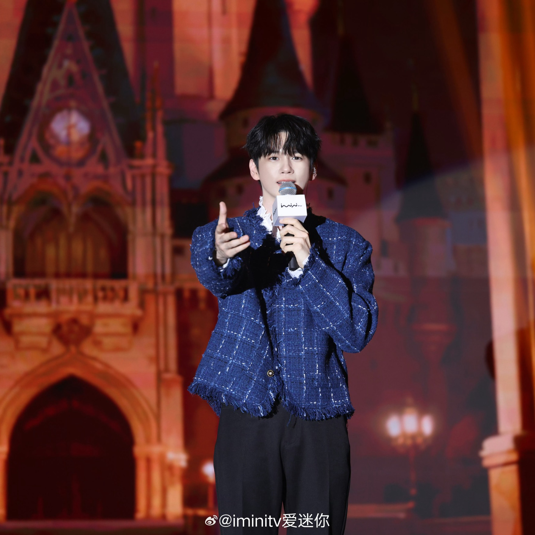 옹성우의 비하인드 컷