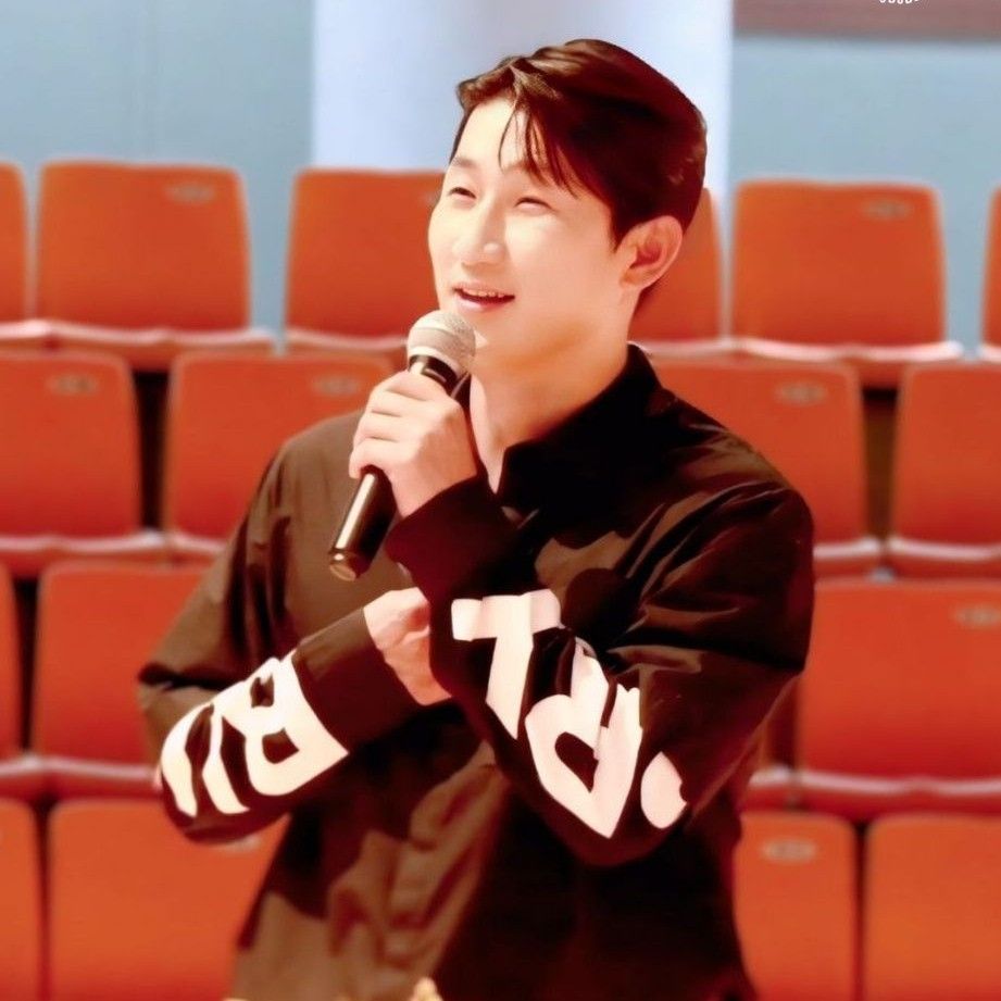 Behind-the-scenes cut of Na Sangdo