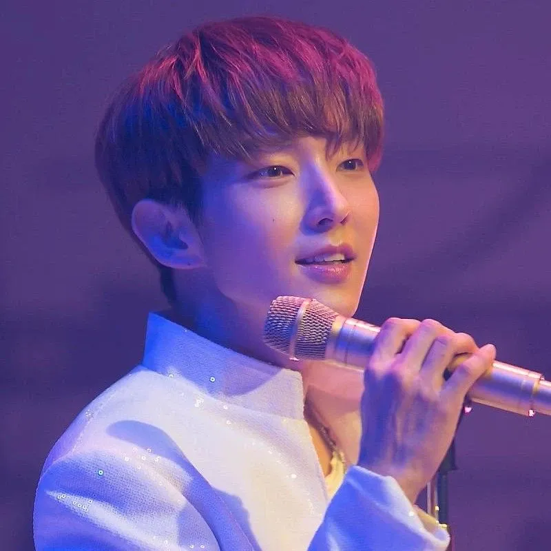 Behind-the-scenes cut of Lee Joongi