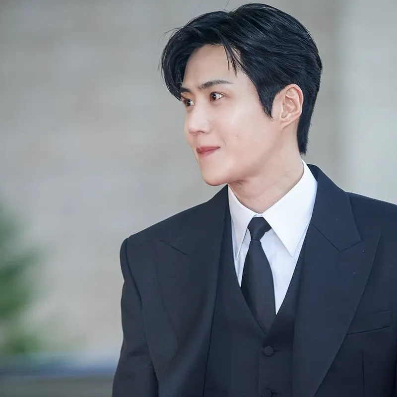 Foto kegiatan terbaru dari Kim Seonho