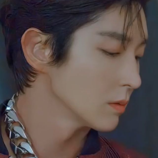 Behind-the-scenes cut of Lee Joongi
