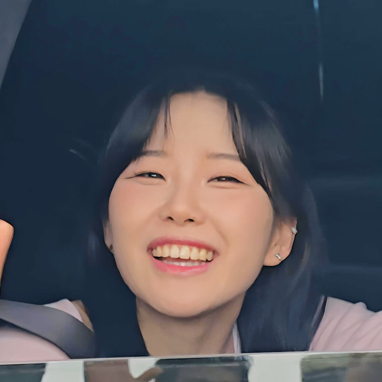 Recent activity shot of Hong Seongyun