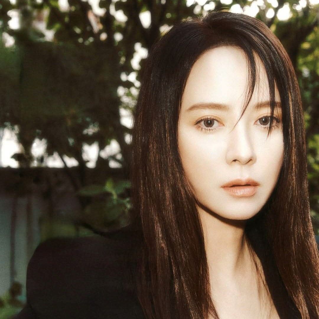 粉丝拍下的宋智孝瞬间