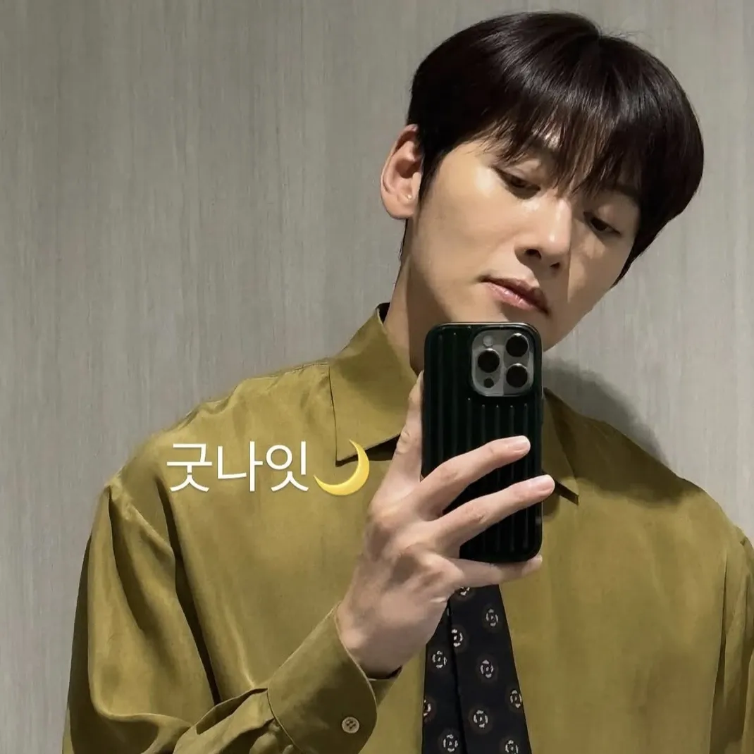 A moment captured by a fan of Ji Changwook