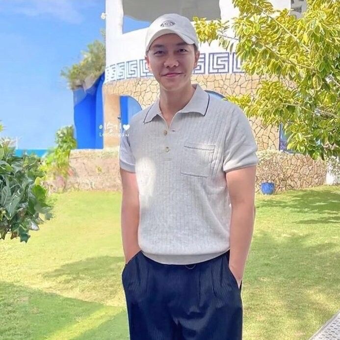 Recent activity shot of Lee Seunggi