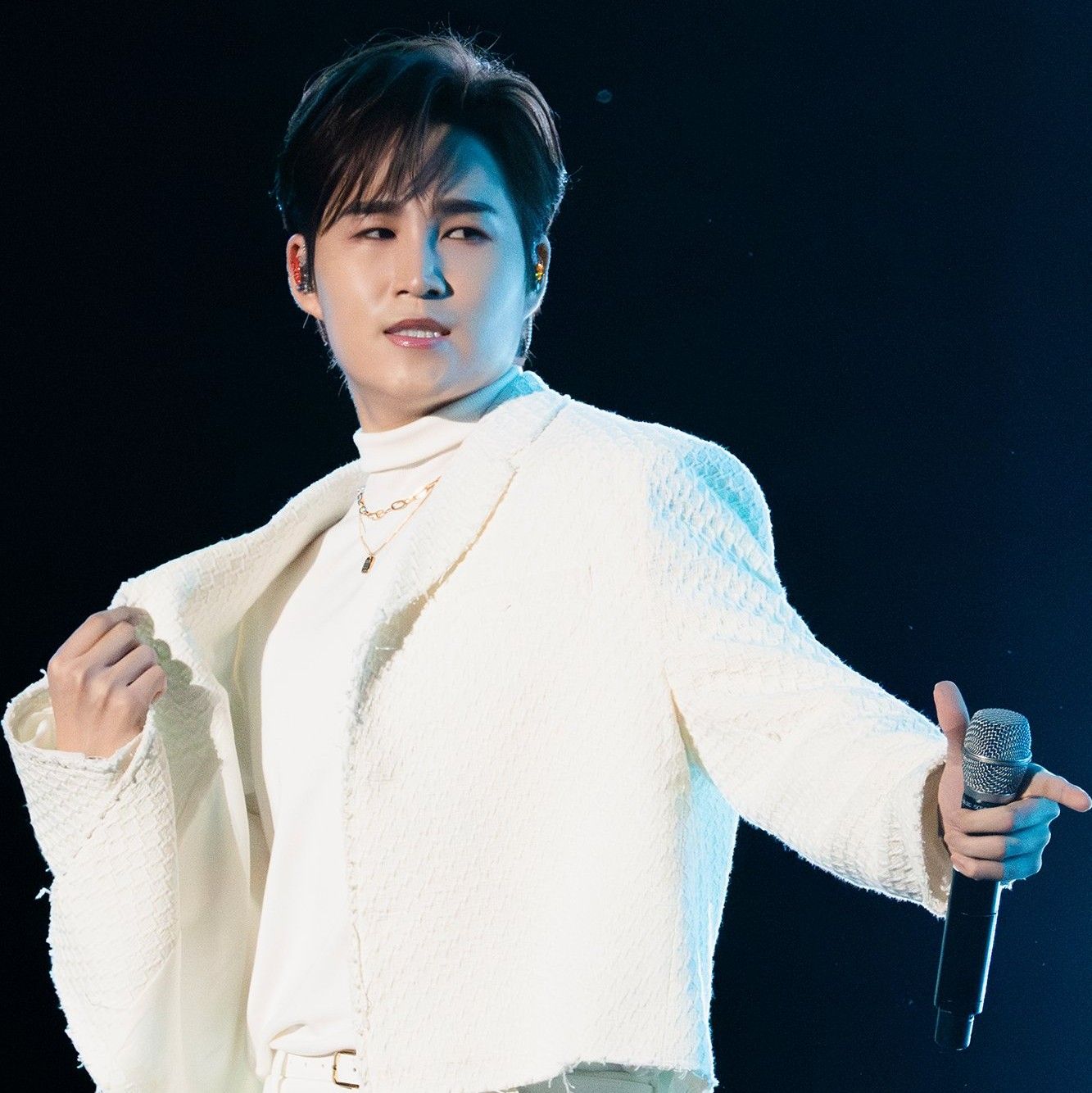 金熙栽的最新照片