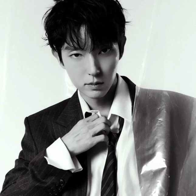 Latest photo of Lee Joongi