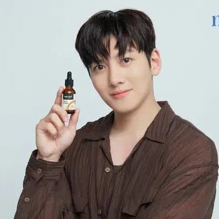 チ・チャンウクの最近の活動ショット