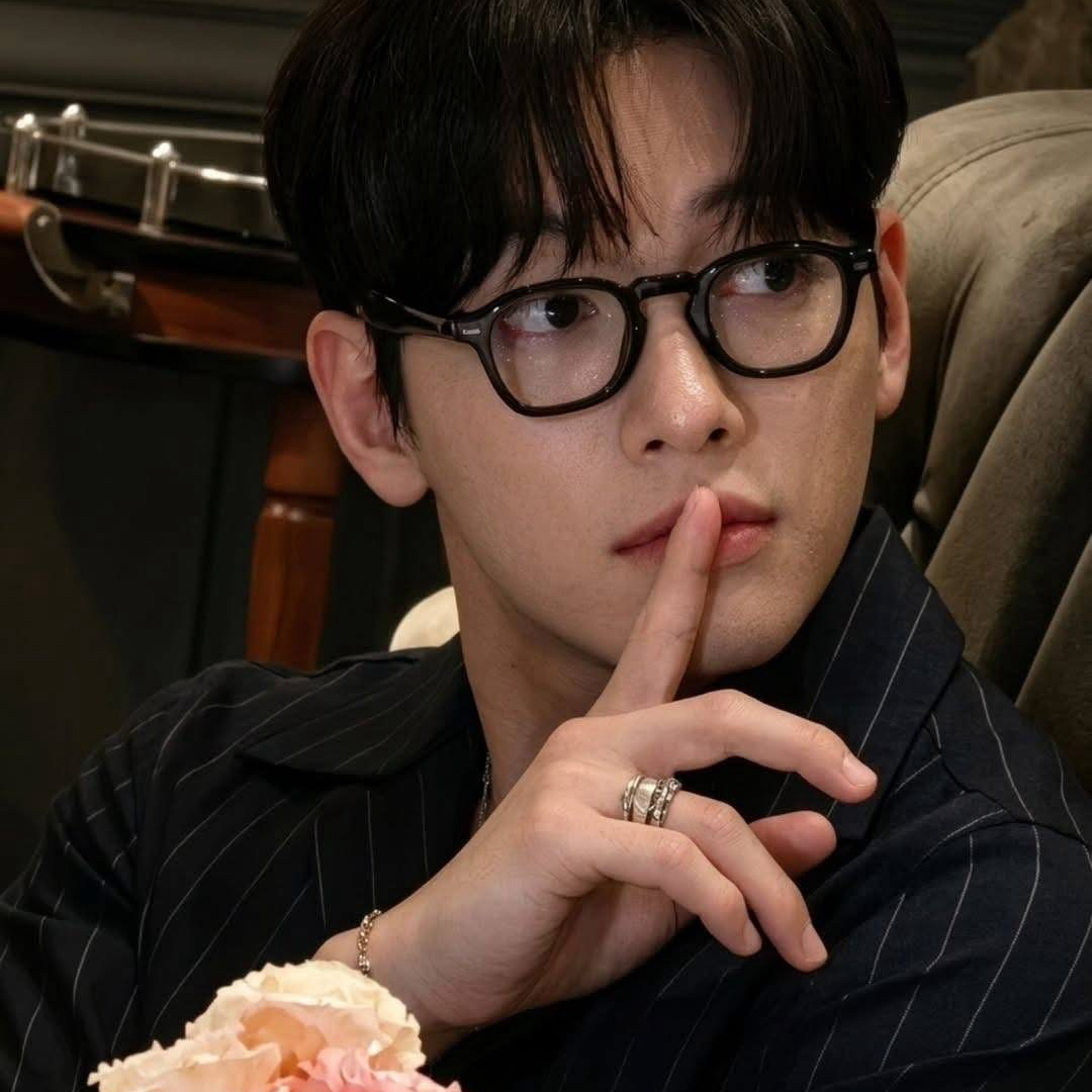 A moment captured by a fan of Ji Changwook