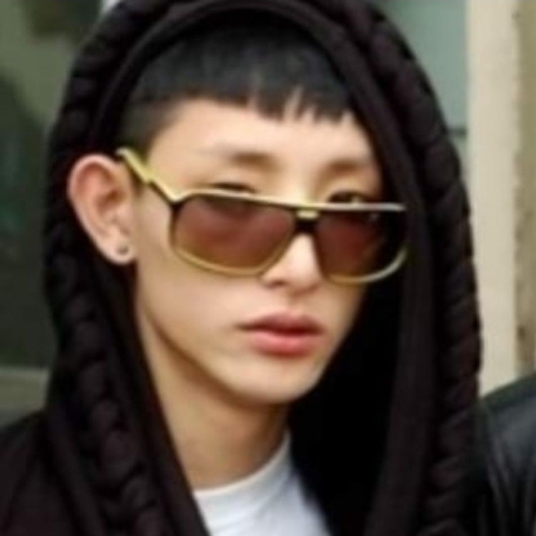 Behind-the-scenes cut of Lee Soohyuk