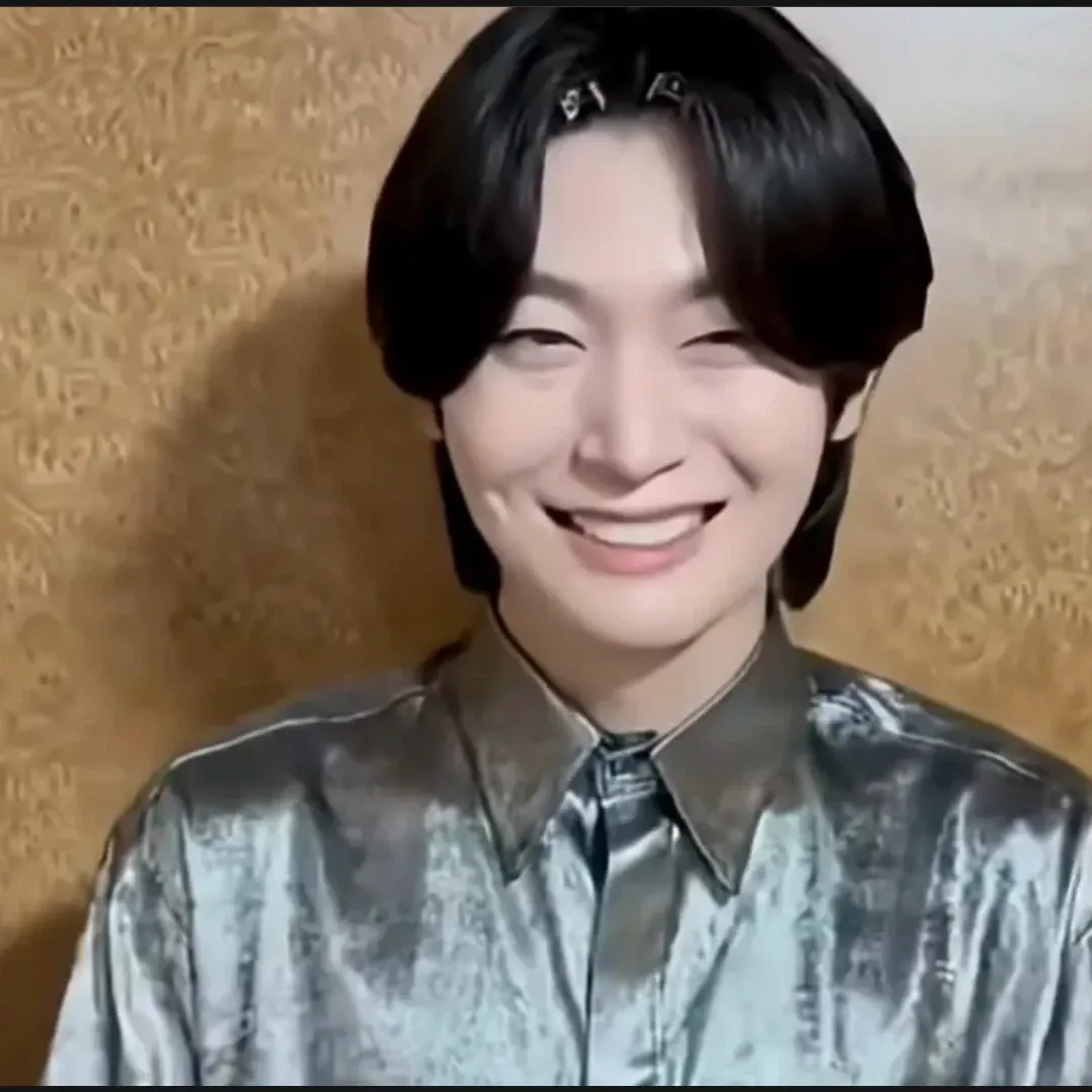 Behind-the-scenes cut of Kim Yongbin