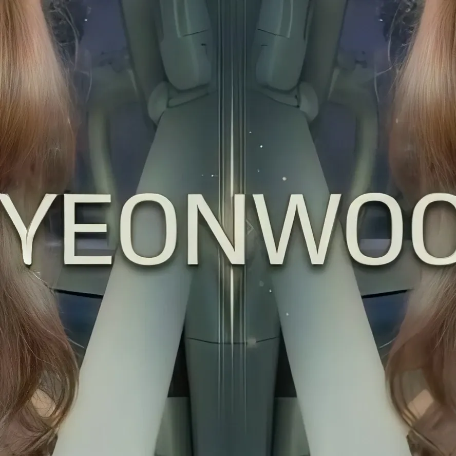 A moment captured by a fan of Yeonwoo
