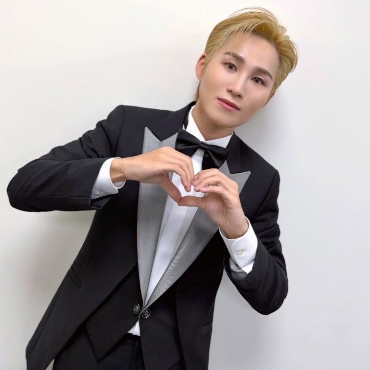 金熙栽的最新照片